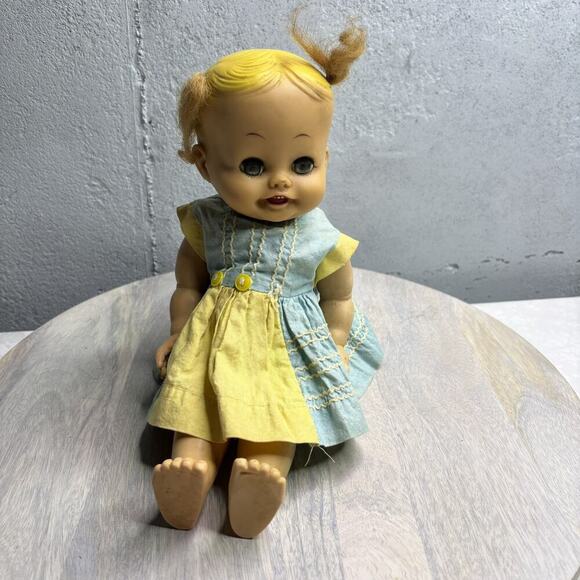 VINTAGE 1951 CHICAGO TRIBUNE "BONNIE BRAIDS" DOLL